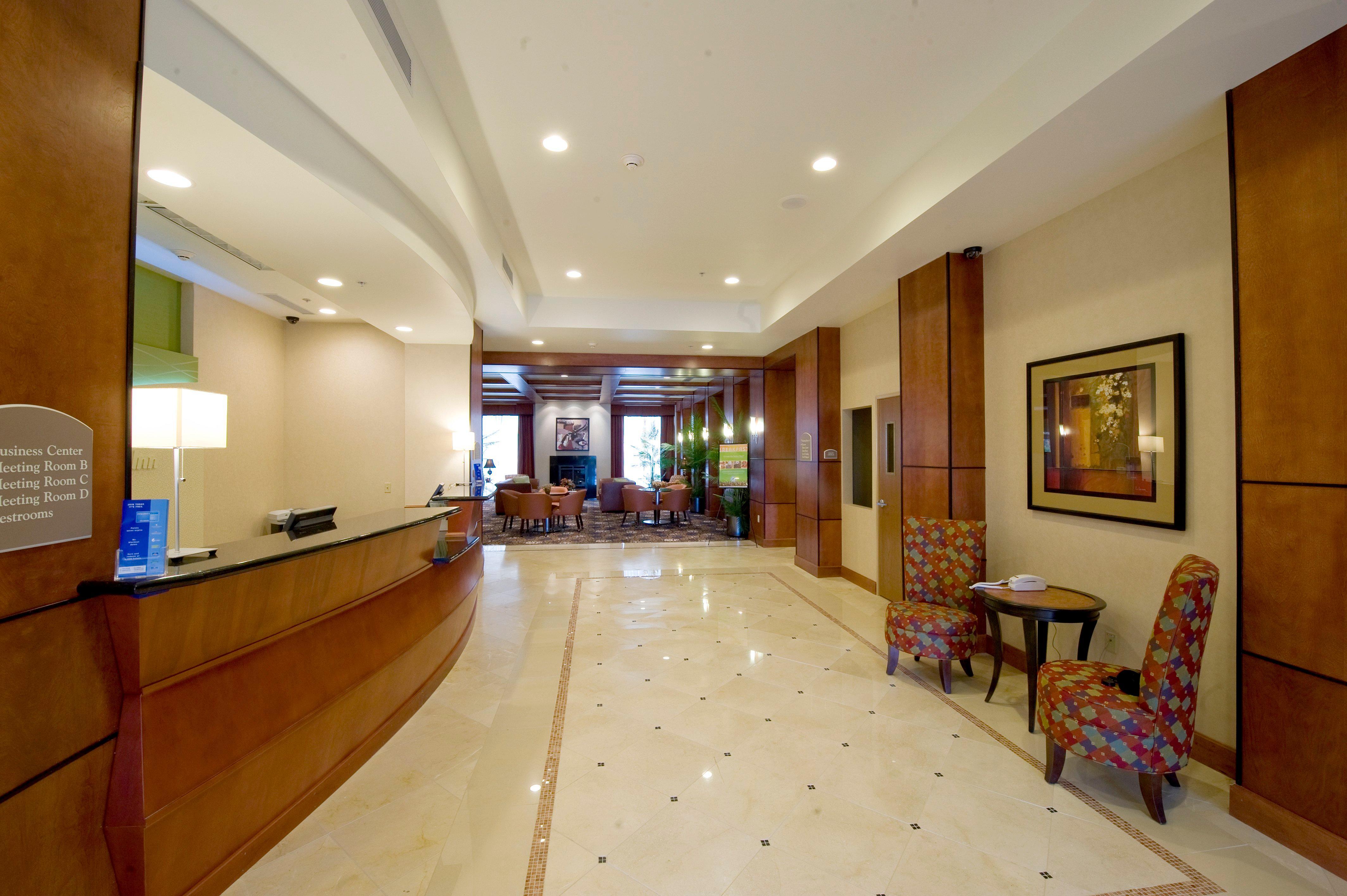 Holiday Inn Purdue - Fort Wayne By Ihg Exterior foto